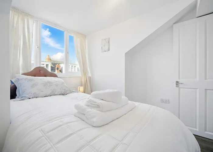 3 Bedroom House Near Center Holiday home Leeds (West Yorkshire)