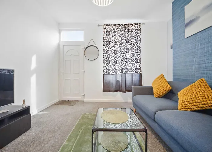 3 Bedroom House Near Center * Leeds (West Yorkshire)