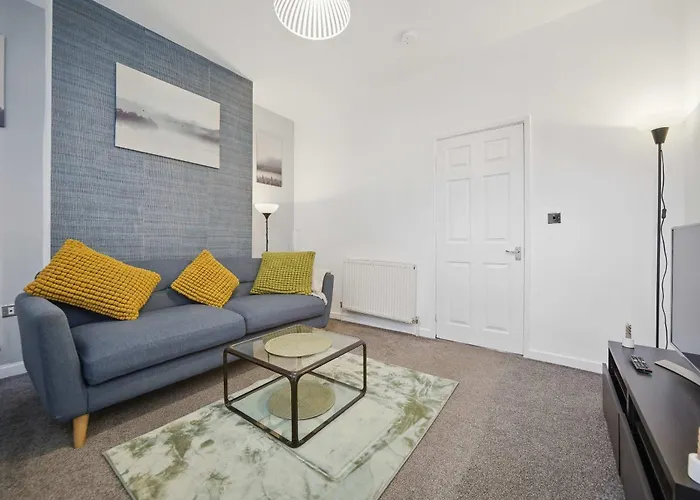 3 Bedroom House Near Center * Leeds (West Yorkshire)