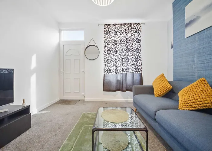 3 Bedroom House Near Center * Leeds (West Yorkshire)