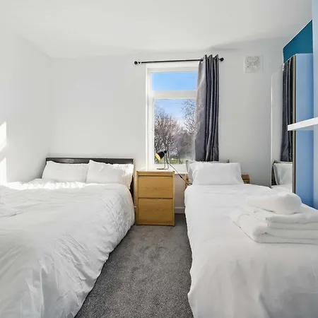 度假居 3 Bedroom House Near Center 利兹